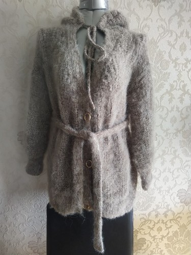 Selbstgestrickter damen - ,